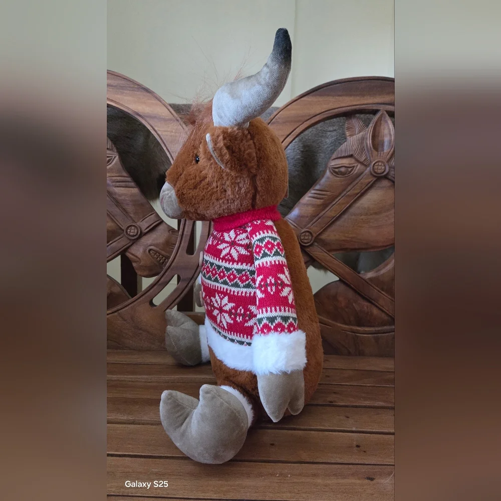 Plush Large Holiday Christmas Festive Highland Boy Cow Sitter 19
